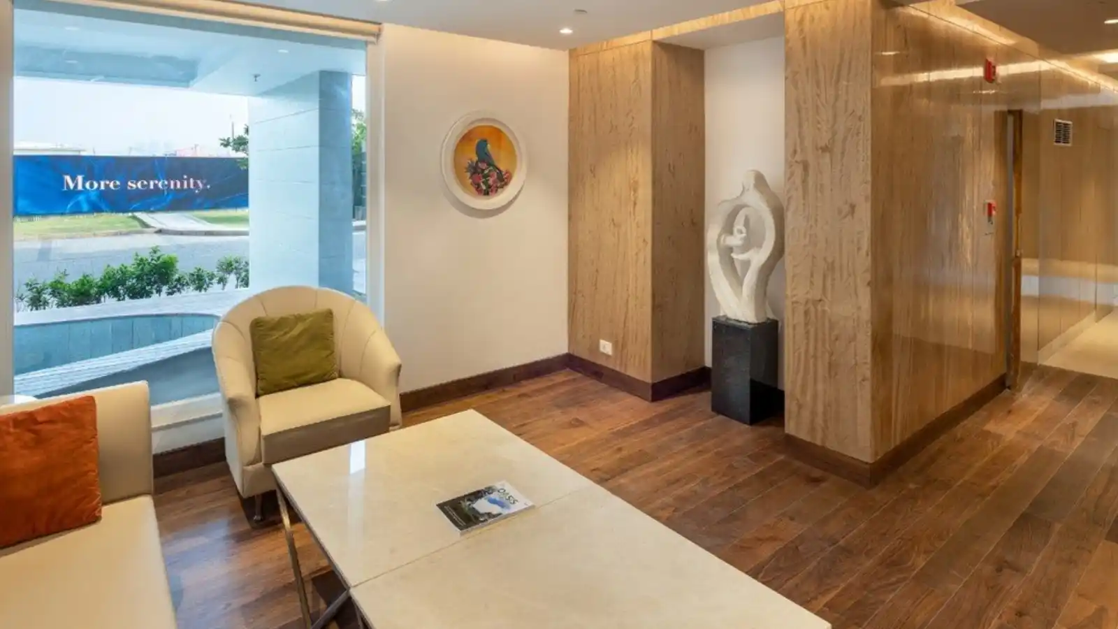 DLF-Ultima-Apartments-In-Sector-81-Gurgaon-Waiting-Area